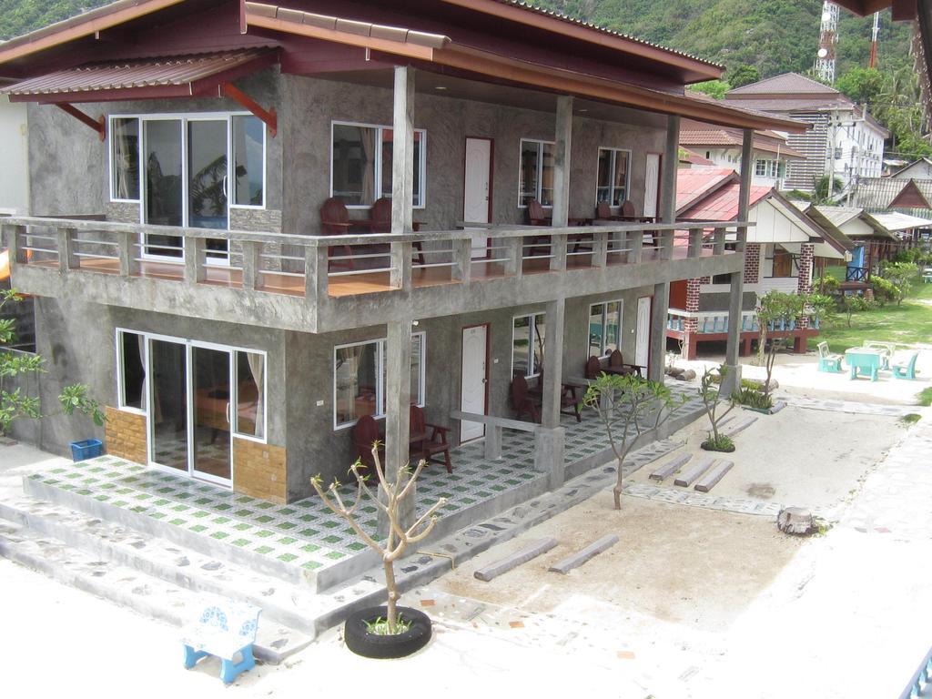 Charung Beach Haad Rin Exterior foto