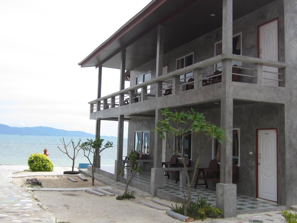 Charung Beach Haad Rin Exterior foto