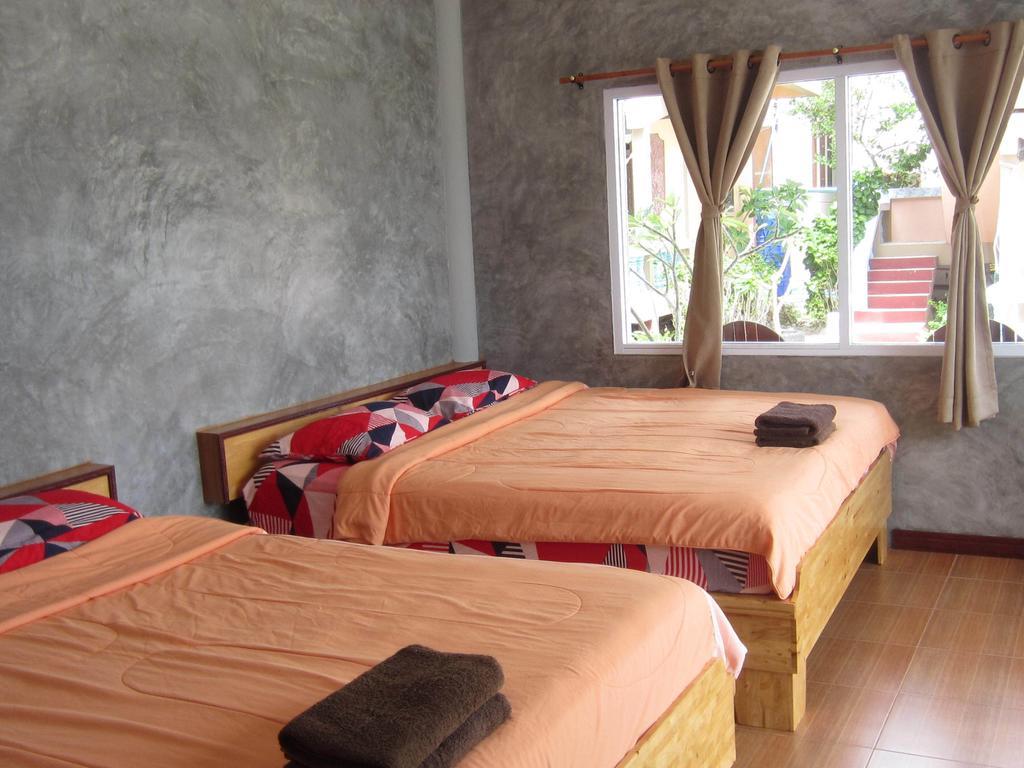 Charung Beach Haad Rin Exterior foto