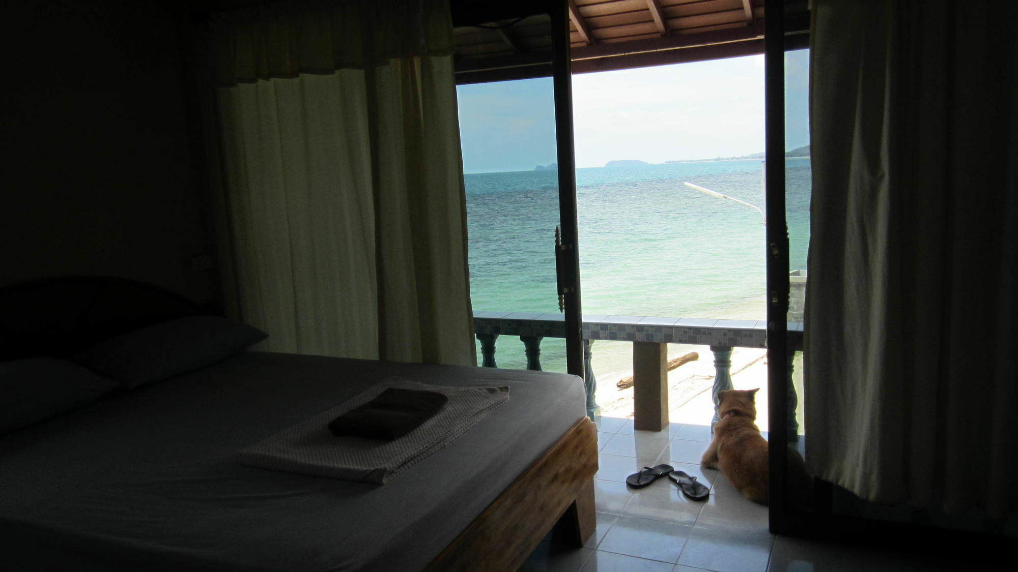 Charung Beach Haad Rin Exterior foto